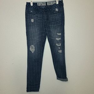 Rewash: Vintage Reunion 9/29 Distressed Jeans
